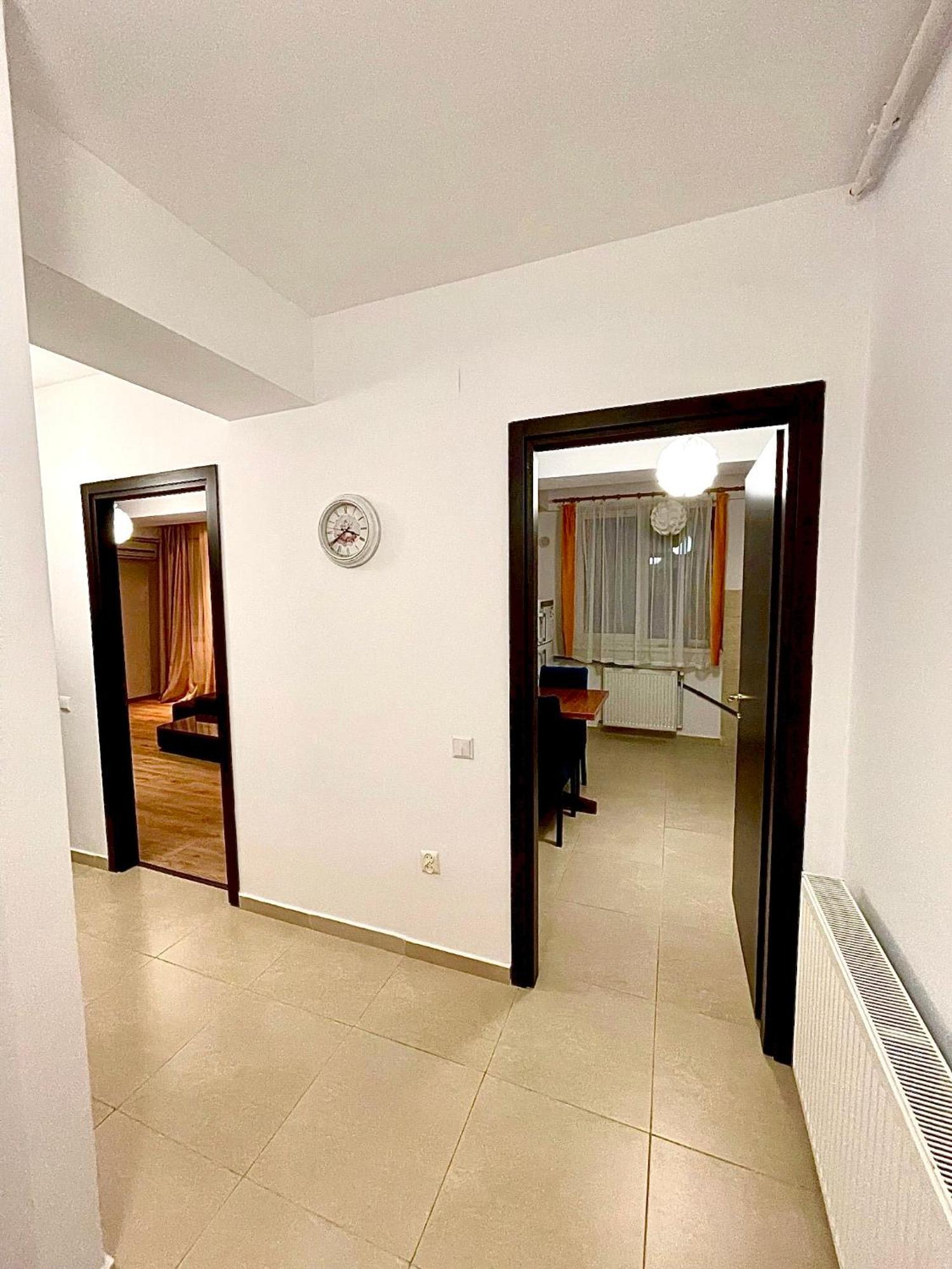 Marcony Boutique Apartments Mamaia Exterior photo